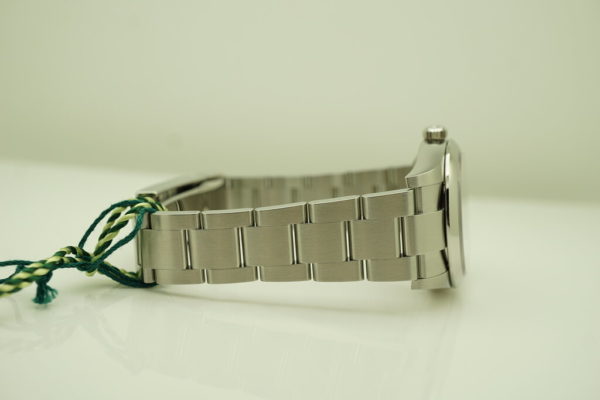 BRAND NEW Rolex 124200 OYSTER PERPETUAL 34MM BLUE DIAL 2021 COMPLETE SET - Image 6