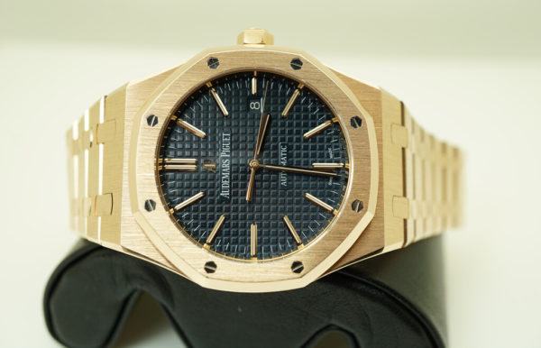 Audemars PIGUET ROYAL OAK 15400OR 18K ROSE GOLD BLUE DIAL 41MM FULL SET - Image 11