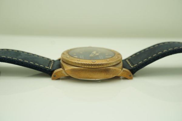 MINT Panerai PAM 1074 SUBMERSIBLE BRONZO BLU ABISSO 42MM 2022 WARRANTY FULL SET - Image 4