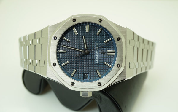 Audemars PIGUET ROYAL OAK 15500ST BLUE DIAL 41MM 2019 WARRANTY COMPLETE SET - Image 10