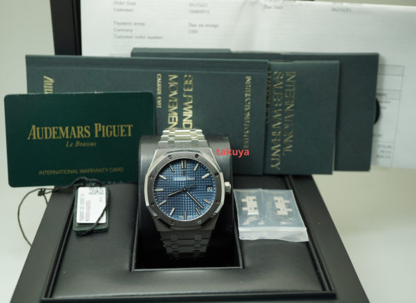 Audemars PIGUET ROYAL OAK 15500ST BLUE DIAL 41MM 2019 WARRANTY COMPLETE SET - Image 2