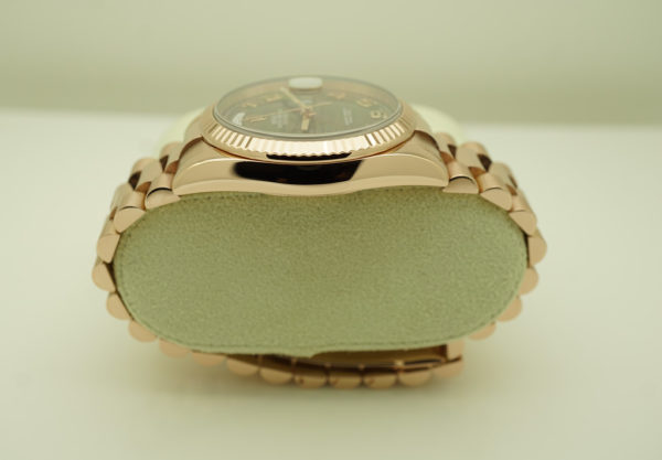 Rolex 118235 DAY-DATE PRESIDENT 18K ROSE GOLD BRONZE WAVES ARABIC DIAL FULL SET - Image 4