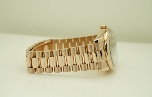 Rolex 118235 DAY-DATE PRESIDENT 18K ROSE GOLD BRONZE WAVES ARABIC DIAL FULL SET - Image 6