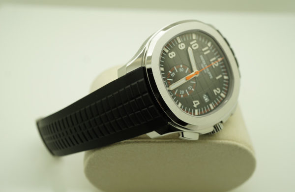 Patek PHILIPPE 5968A AQUANAUT CHRONOGRAPH BLACK ORANGE DIAL 42MM 2020 FULL SET - Image 5