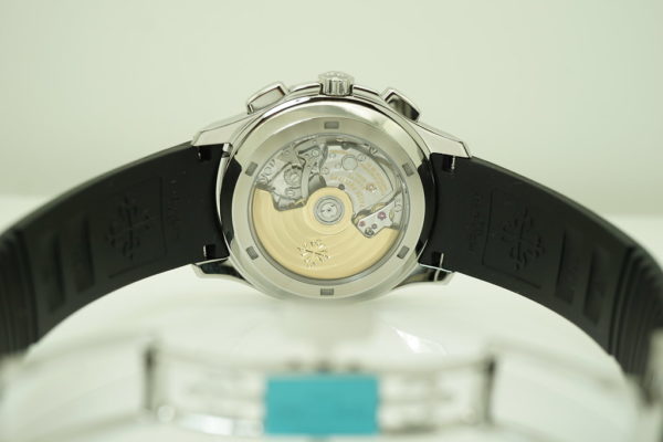 Patek PHILIPPE 5968A AQUANAUT CHRONOGRAPH BLACK ORANGE DIAL 42MM 2020 FULL SET - Image 9