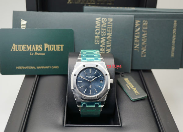 BRAND NEW Audemars PIGUET ROYAL OAK JUMBO EXTRA-THIN 15202ST BLUE DIAL 2021 STICKERS FULL SET - Image 2