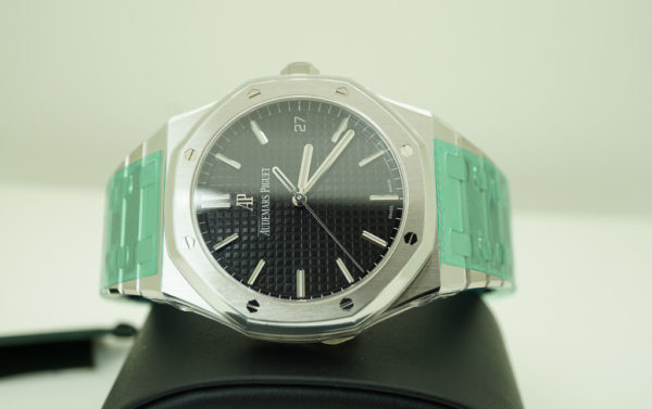 BRAND NEW Audemars PIGUET ROYAL OAK 15500ST BLACK DIAL 41MM 2021 SEALED COMPLETE SET - Image 7