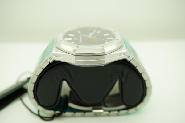 BRAND NEW Audemars PIGUET ROYAL OAK 15500ST BLACK DIAL 41MM 2021 SEALED COMPLETE SET - Image 4