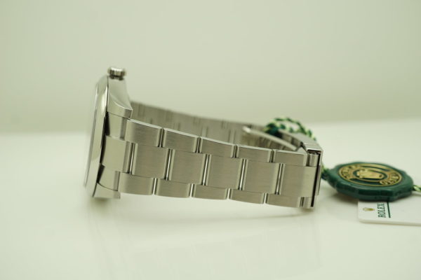 BRAND NEW Rolex 124300 OYSTER PERPETUAL GREEN DIAL 41MM 2022 COMPLETE SET - Image 5
