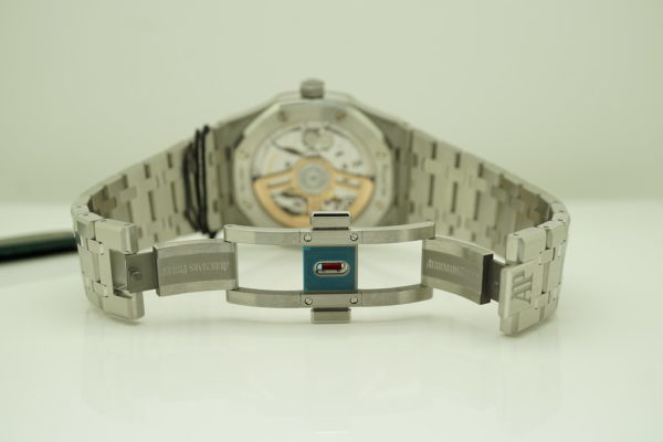 BRAND NEW Audemars PIGUET ROYAL OAK 15500ST BLACK DIAL 41MM 2021 COMPLETE SET - Image 8