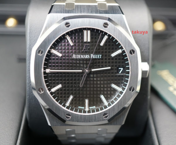 BRAND NEW Audemars PIGUET ROYAL OAK 15500ST BLACK DIAL 41MM 2021 COMPLETE SET