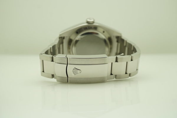 Rolex 116400GV MILGAUSS GREEN CRYSTAL Z BLUE DIAL 2019 WARRANTY FULL SET - Image 7