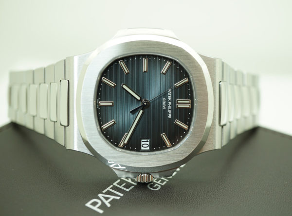 Patek PHILIPPE 5711/1A NAUTILUS STEEL BLUE DIAL 40MM 2016 COMPLETE SET - Image 10