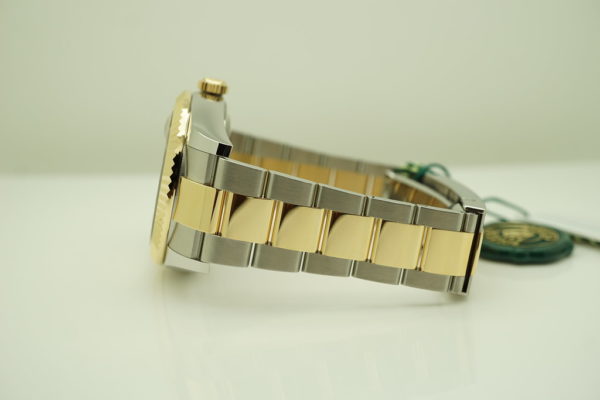 BRAND NEW Rolex 326933 SKY-DWELLER 18K YG/SS CHAMPAGNE DIAL 2022 COMPLETE SET - Image 4