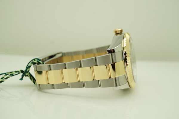 BRAND NEW Rolex 326933 SKY-DWELLER 18K YG/SS CHAMPAGNE DIAL 2022 COMPLETE SET - Image 5