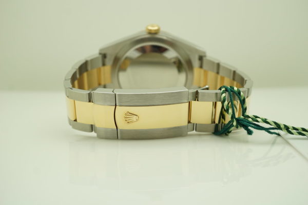 BRAND NEW Rolex 326933 SKY-DWELLER 18K YG/SS CHAMPAGNE DIAL 2022 COMPLETE SET - Image 6