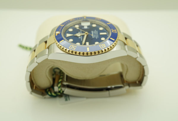 BRAND NEW Rolex 126613LB SUBMARINER 18K YG STEEL BLUE DIAL 41MM NEW MODEL FULL SET - Image 4