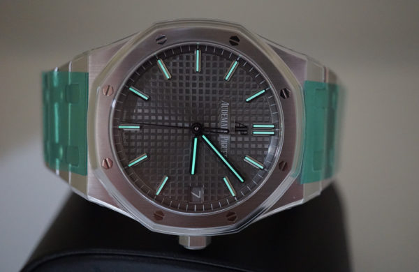 BRAND NEW Audemars PIGUET ROYAL OAK 15500ST GREY DIAL 41MM 2021 SEALED COMPLETE SET - Image 8