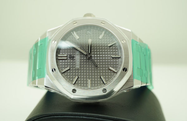 BRAND NEW Audemars PIGUET ROYAL OAK 15500ST GREY DIAL 41MM 2021 SEALED COMPLETE SET - Image 7