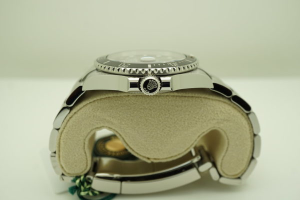 BRAND NEW Rolex 126610LN SUBMARINER DATE 41MM 2022 NEW MODEL COMPLETE SET - Image 3