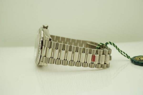 BRAND NEW Rolex 228349RBR DAY DATE 40 18K WHITE GOLD DIAMOND BEZEL BAGUETTE DIAL 2022 FULL SET - Image 5