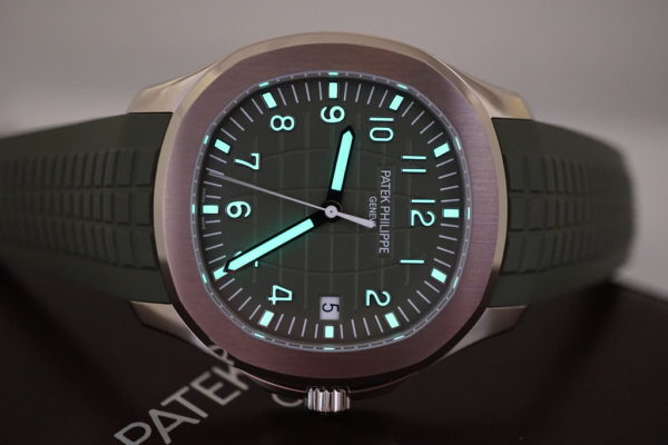 BRAND NEW Patek PHILIPPE 5168G AQUANAUT WHITE GOLD GREEN DIAL 42MM 2021 COMPLETE SET - Image 9