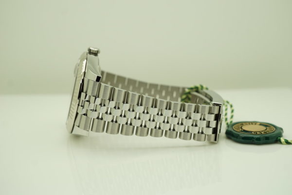 BRAND NEW Rolex 126334 DATEJUST 41 FLUTED BEZEL BLACK STICK DIAL JUBILEE BAND 2022 FULL SET - Image 5