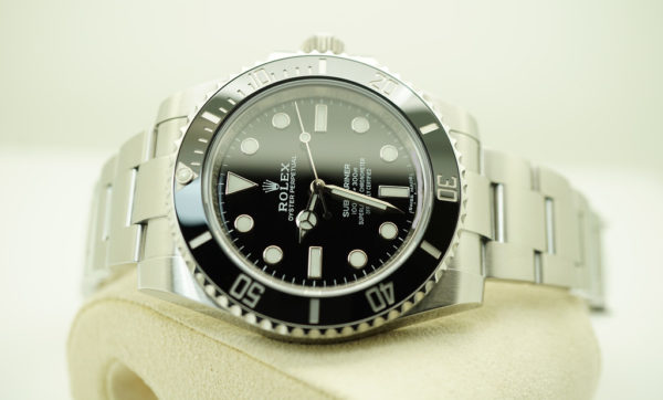 Rolex 114060 SUBMARINER CERAMIC NO DATE 40MM 2017 COMPLETE SET - Image 10