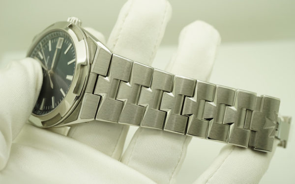 Vacheron CONSTANTIN OVERSEAS BLUE DIAL 4500V/110A-B128 41MM 2021 FULL SET - Image 5