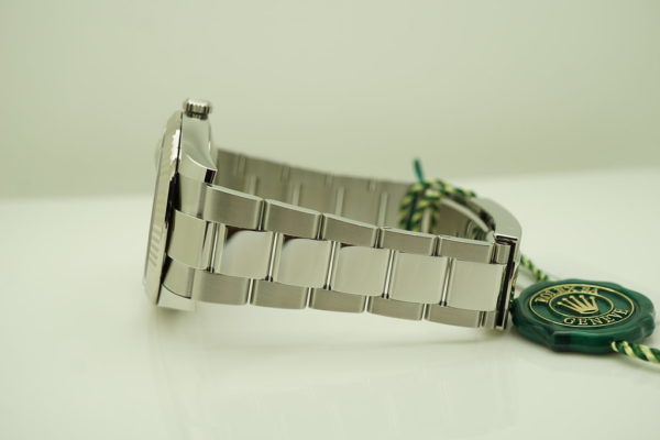 BRAND NEW Rolex 126334 DATEJUST 41 FLUTED BEZEL WIMBLEDON DIAL OYSTER 2022 FULL SET - Image 5