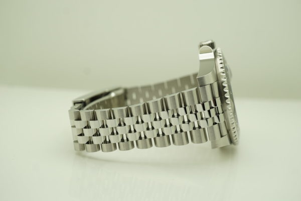 Rolex 126710BLNR GMT MASTER II BLACK BLUE BEZEL JUBILEE BAND 2021 COMPLETE SET - Image 6
