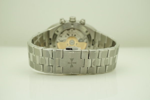 BRAND NEW Vacheron CONSTANTIN OVERSEAS CHRONOGRAPH 5500V BLACK DIAL 2022 FULL SET - Image 7