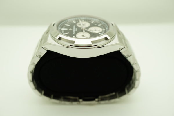 BRAND NEW Vacheron CONSTANTIN OVERSEAS CHRONOGRAPH 5500V BLACK DIAL 2022 FULL SET - Image 4