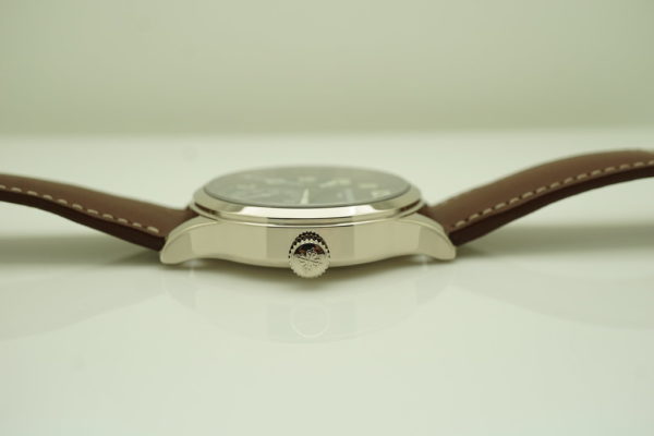Patek PHILIPPE 5524G CALATRAVA PILOT TRAVEL TIME WHITE GOLD 2021 COMPLETE SET - Image 3