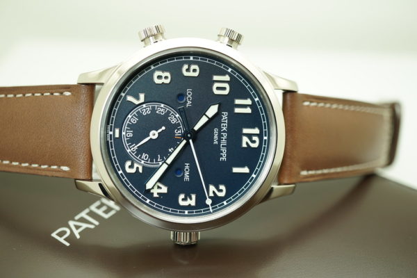 Patek PHILIPPE 5524G CALATRAVA PILOT TRAVEL TIME WHITE GOLD 2021 COMPLETE SET - Image 9