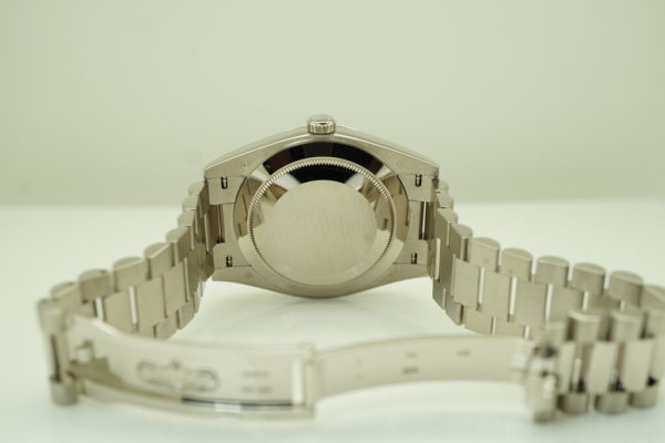 Rolex 228239 DAY DATE WHITE GOLD OLIVE GREEN ROMAN DIAL 2021 WARRANTY FULL SET - Image 8