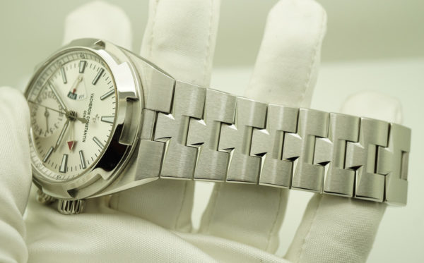 Vacheron CONSTANTIN OVERSEAS DUAL TIME 7900V SILVER DIAL 41MM 2019 FULL SET - Image 5