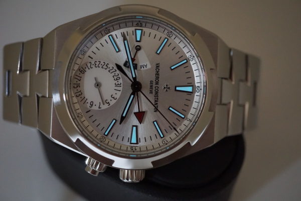 Vacheron CONSTANTIN OVERSEAS DUAL TIME 7900V SILVER DIAL 41MM 2019 FULL SET - Image 11