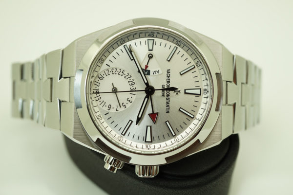 Vacheron CONSTANTIN OVERSEAS DUAL TIME 7900V SILVER DIAL 41MM 2019 FULL SET - Image 9