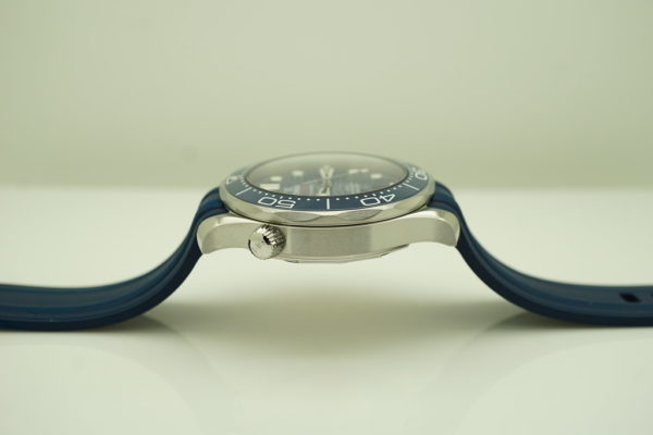 BRAND NEW Omega SEAMASTER DIVER 300M BLUE WAVE DIAL 2022 COMPLETE SET - Image 4