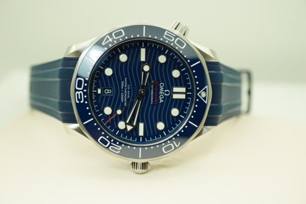 BRAND NEW Omega SEAMASTER DIVER 300M BLUE WAVE DIAL 2022 COMPLETE SET - Image 8