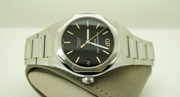 Girard Perregaux LAUREATO INFINITY EDITION LIMITED 188 PIECES 42MM 2022 FULL SET - Image 9