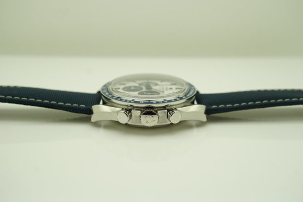 BRAND NEW Omega SPEEDMASTER SILVER SNOOPY AWARD 50TH ANNIVERSARY 2021 FULL SET - Image 3