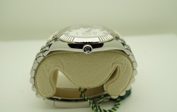 BRAND NEW Rolex 126334 DATEJUST 41 FLUTED BEZEL WHITE ROMAN DIAL JUBILEE FULL SET - Image 3
