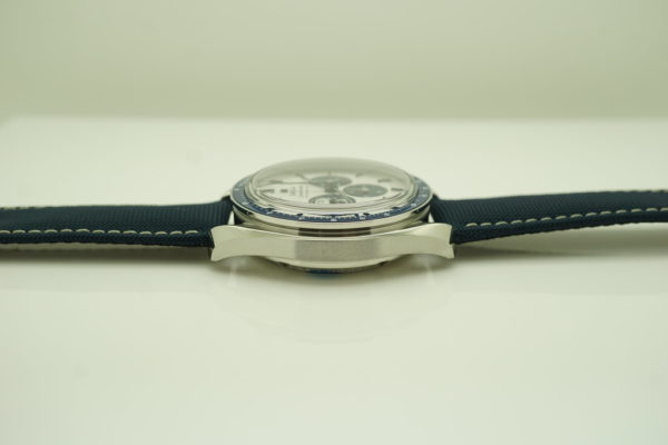 BRAND NEW Omega SPEEDMASTER SILVER SNOOPY AWARD 50TH ANNIVERSARY 2021 FULL SET - Image 4