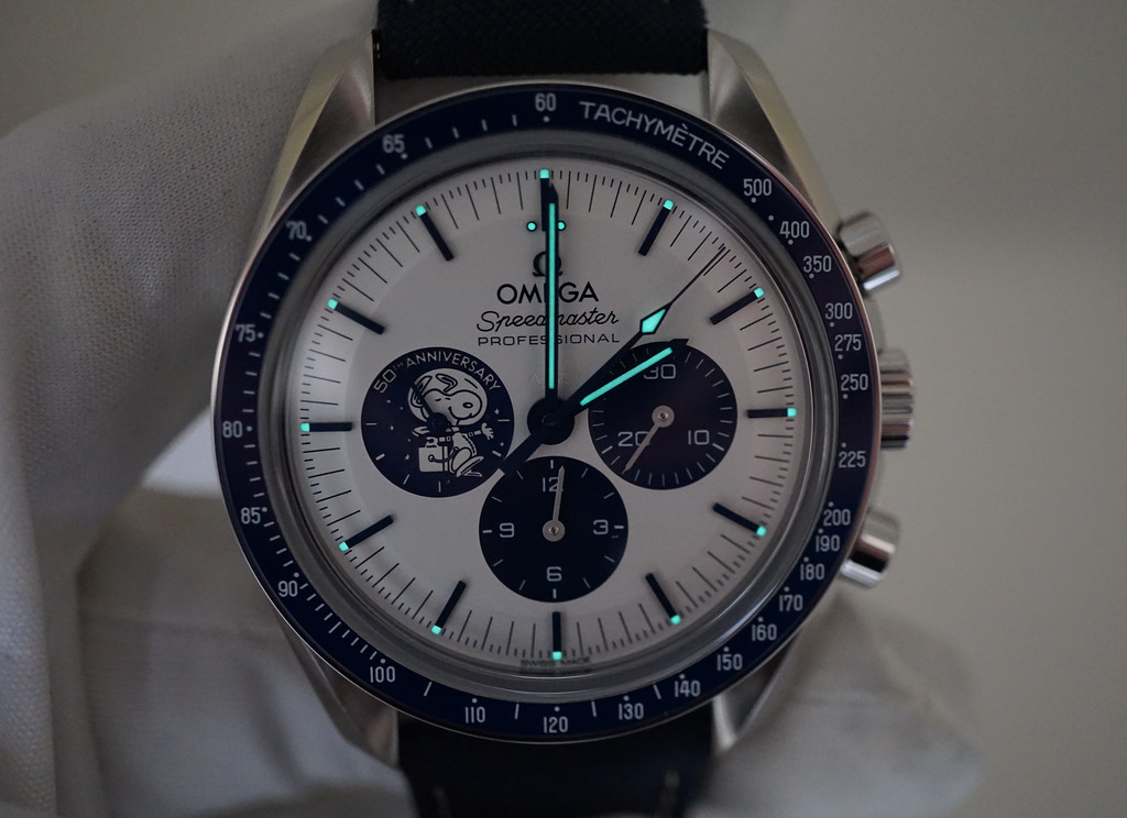 Silver snoopy 2021 best sale