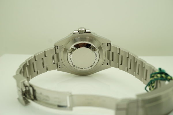 BRAND NEW Rolex 126600 SEA-DWELLER 43MM CYCLOPS RED TEXT 2022 COMPLETE SET - Image 8