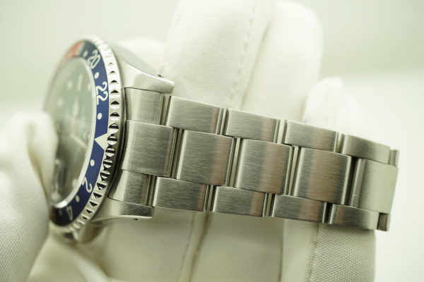Rolex 16710 GMT MASTER II RED/BLUE PEPSI BEZEL Y SERIAL LUG HOLES COMPLETE SET - Image 6