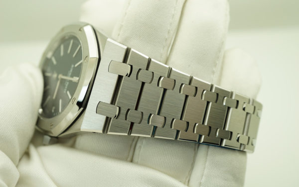 BRAND NEW Audemars PIGUET ROYAL OAK JUMBO EXTRA-THIN 15202ST BLUE DIAL 2020 FULL SET - Image 6