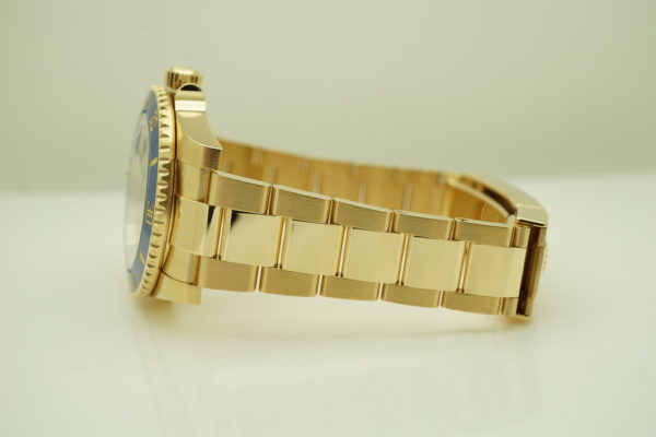 Rolex 116618LB SUBMARINER YELLOW GOLD SUNBURST BLUE DIAL 2020 WARRANTY FULL SET - Image 5